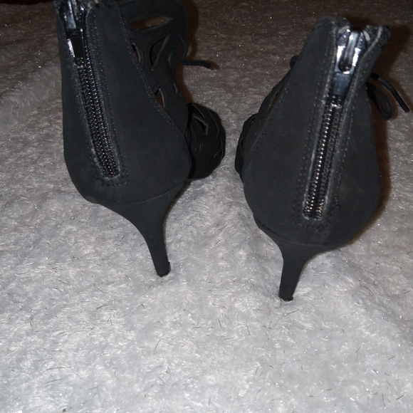 Christian Siriano for Payless Black Strappy Lace Up Heels size 7.5W - Picture 4 of 11